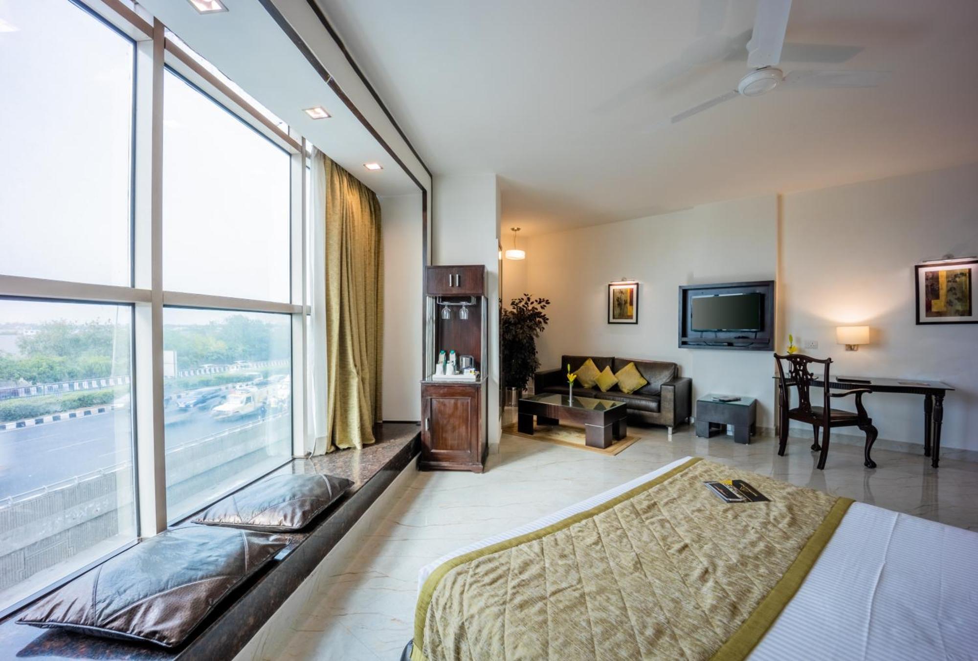 Hotel Shanti Palace Mahipalpur New Delhi Eksteriør bilde