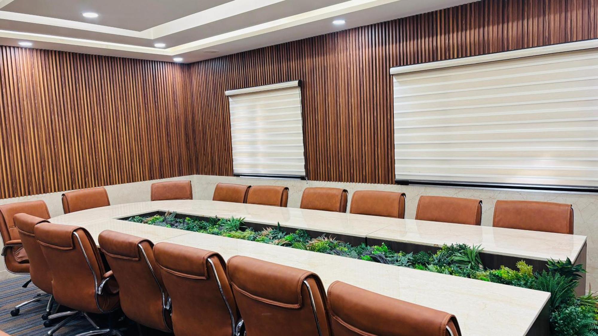 Hotel Shanti Palace Mahipalpur New Delhi Eksteriør bilde