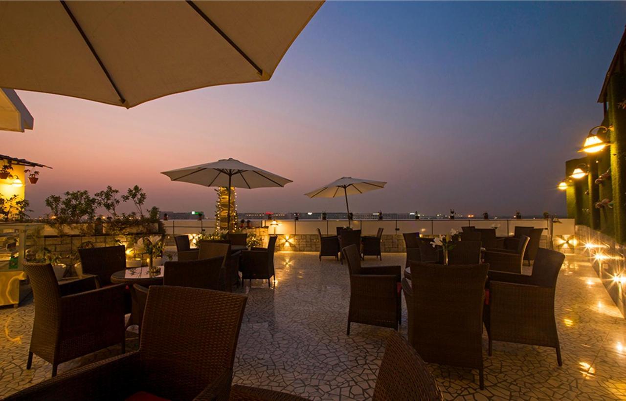 Hotel Shanti Palace Mahipalpur New Delhi Eksteriør bilde
